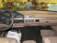 Image 5 of 13 of a 1993 FORD BRONCO