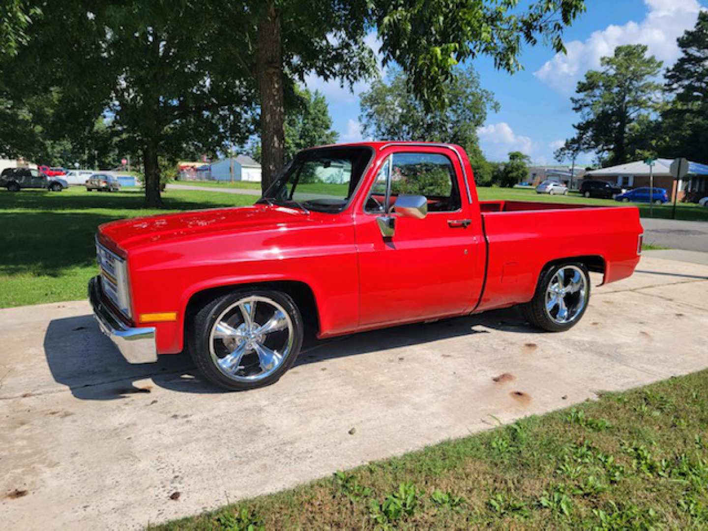 2nd Image of a 1984 CHEVROLET C10