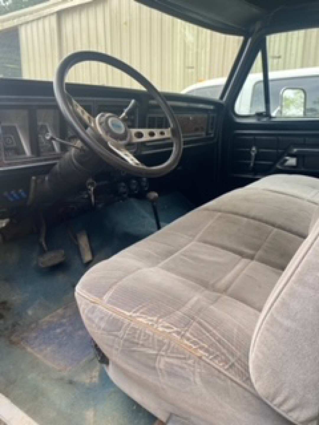 3rd Image of a 1979 FORD F250