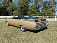 Image 2 of 20 of a 1968 PLYMOUTH ROADRUNNER