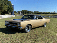 Image 3 of 20 of a 1968 PLYMOUTH ROADRUNNER
