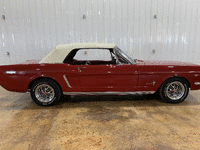 Image 6 of 15 of a 1965 FORD MUSTANG