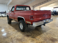 Image 4 of 16 of a 1986 CHEVROLET K10