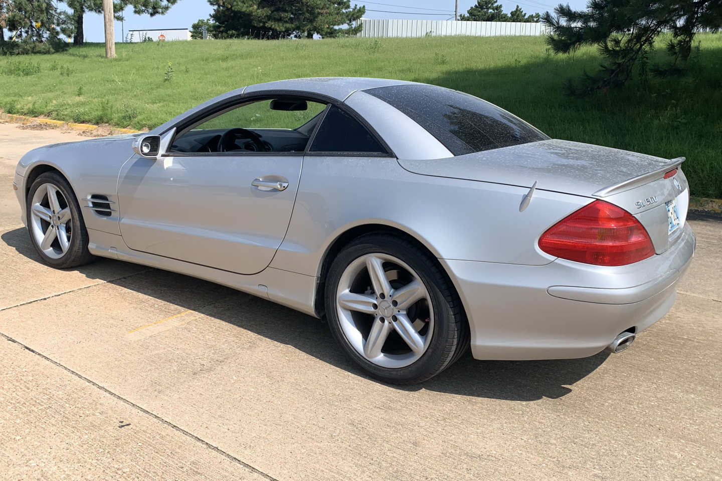 2nd Image of a 2005 MERCEDES-BENZ SL500