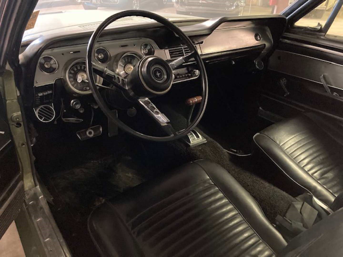 4th Image of a 1967 FORD MUSTANG