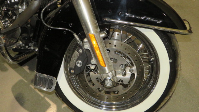 7th Image of a 2010 HARLEY DAVIDSON FLHRC