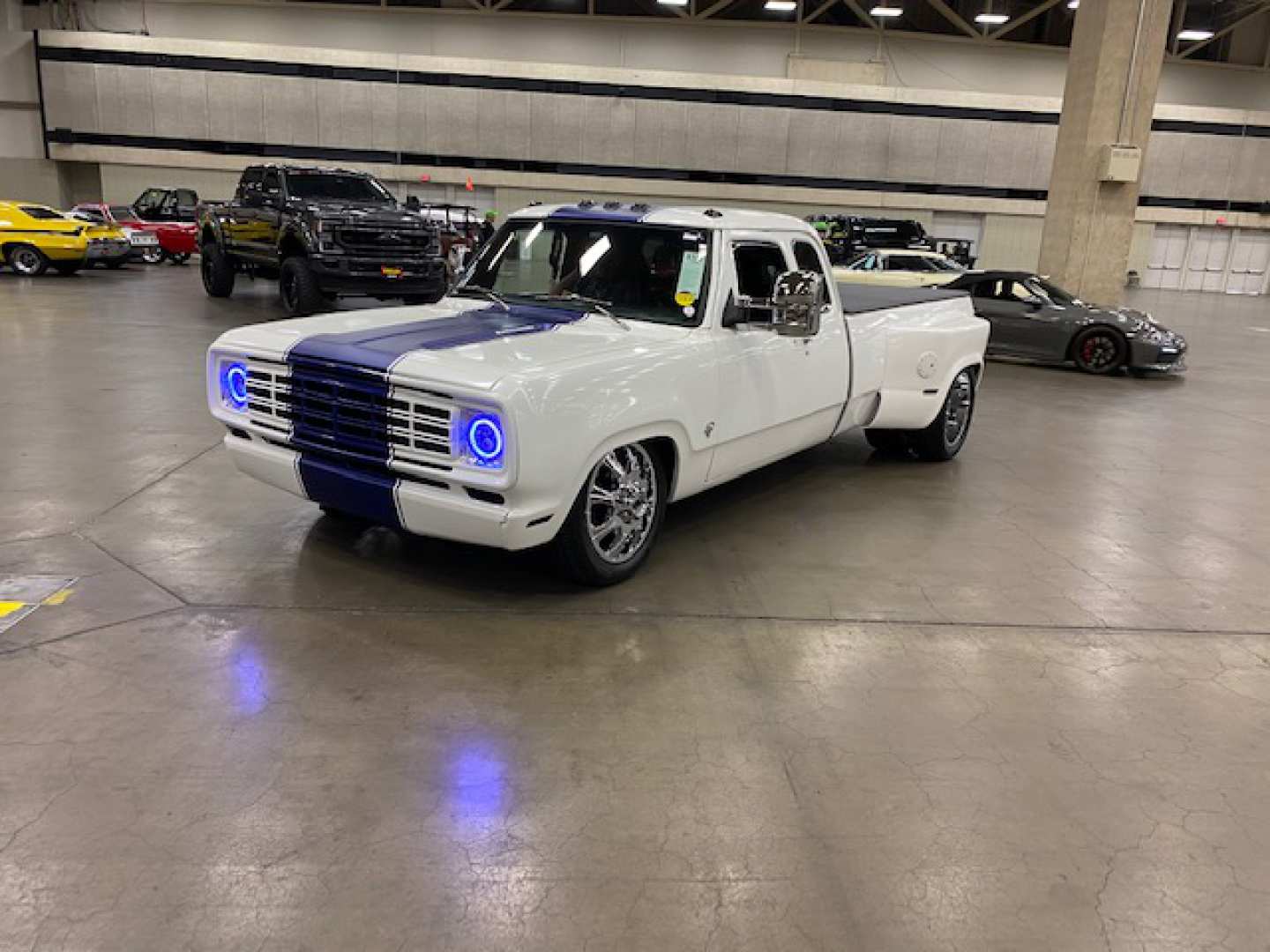 1st Image of a 1978 DODGE D300 DUALLY