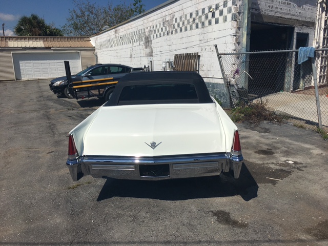 2nd Image of a 1969 CADILLAC DEVILLE