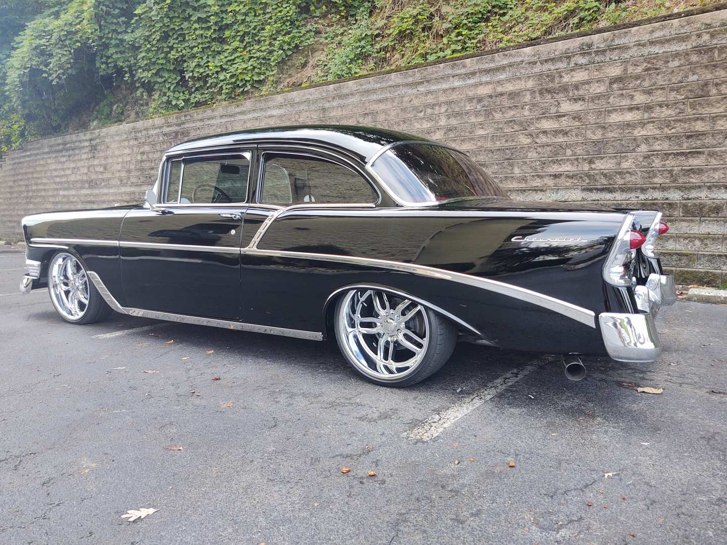 2nd Image of a 1956 CHEVROLET 210