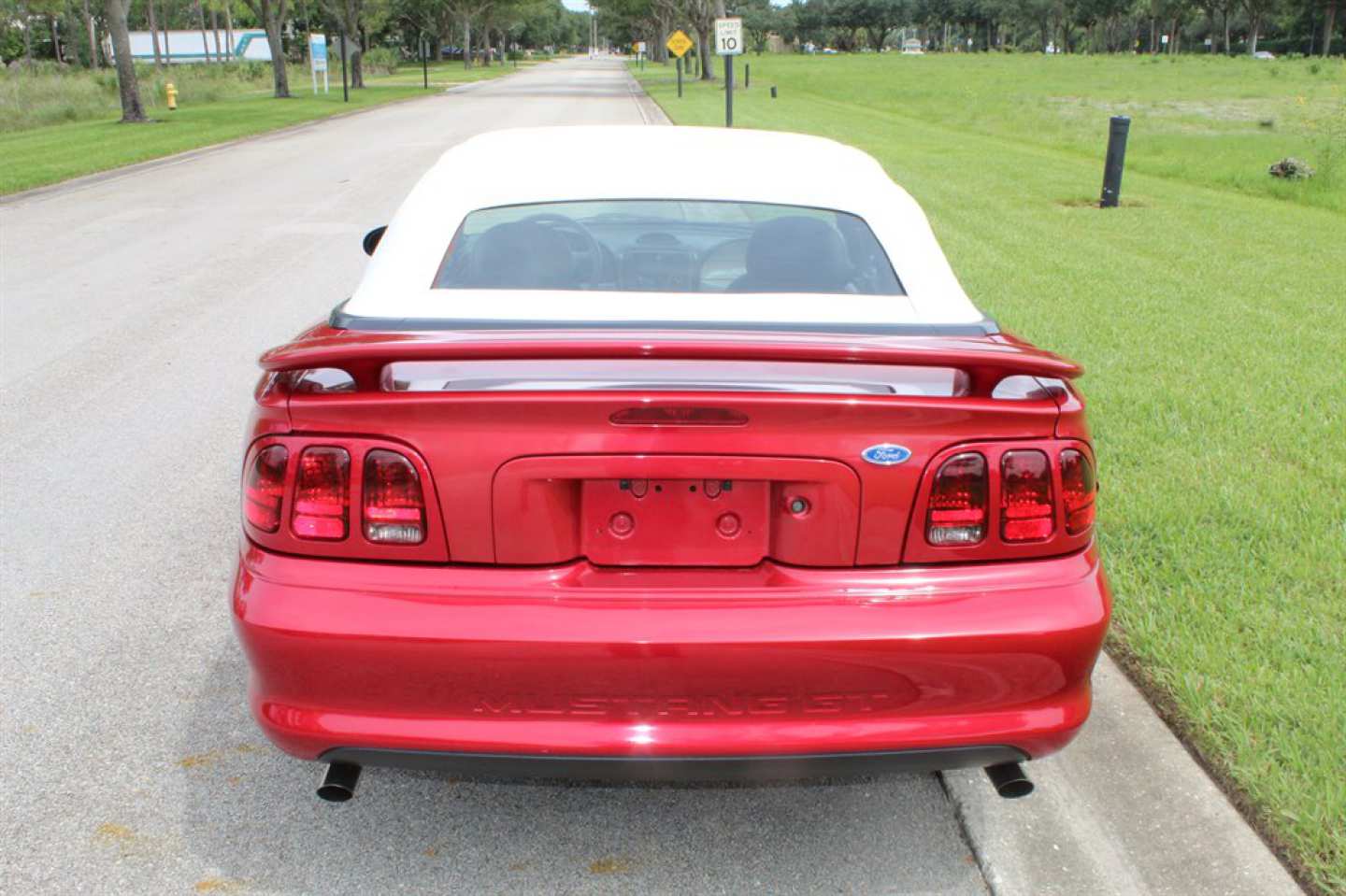 2nd Image of a 1996 FORD MUSTANG GT