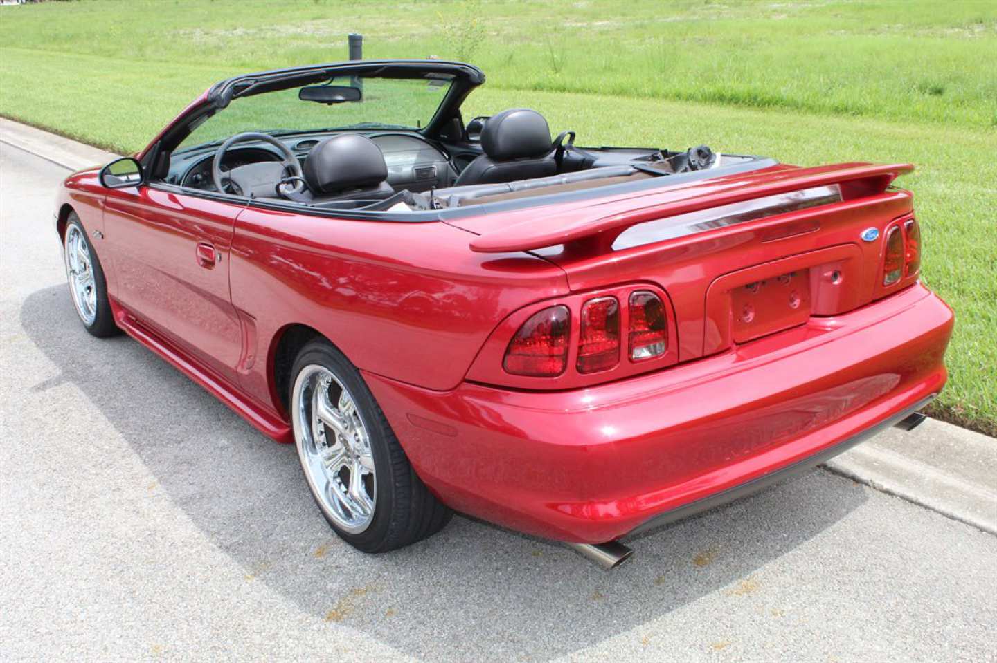 4th Image of a 1996 FORD MUSTANG GT