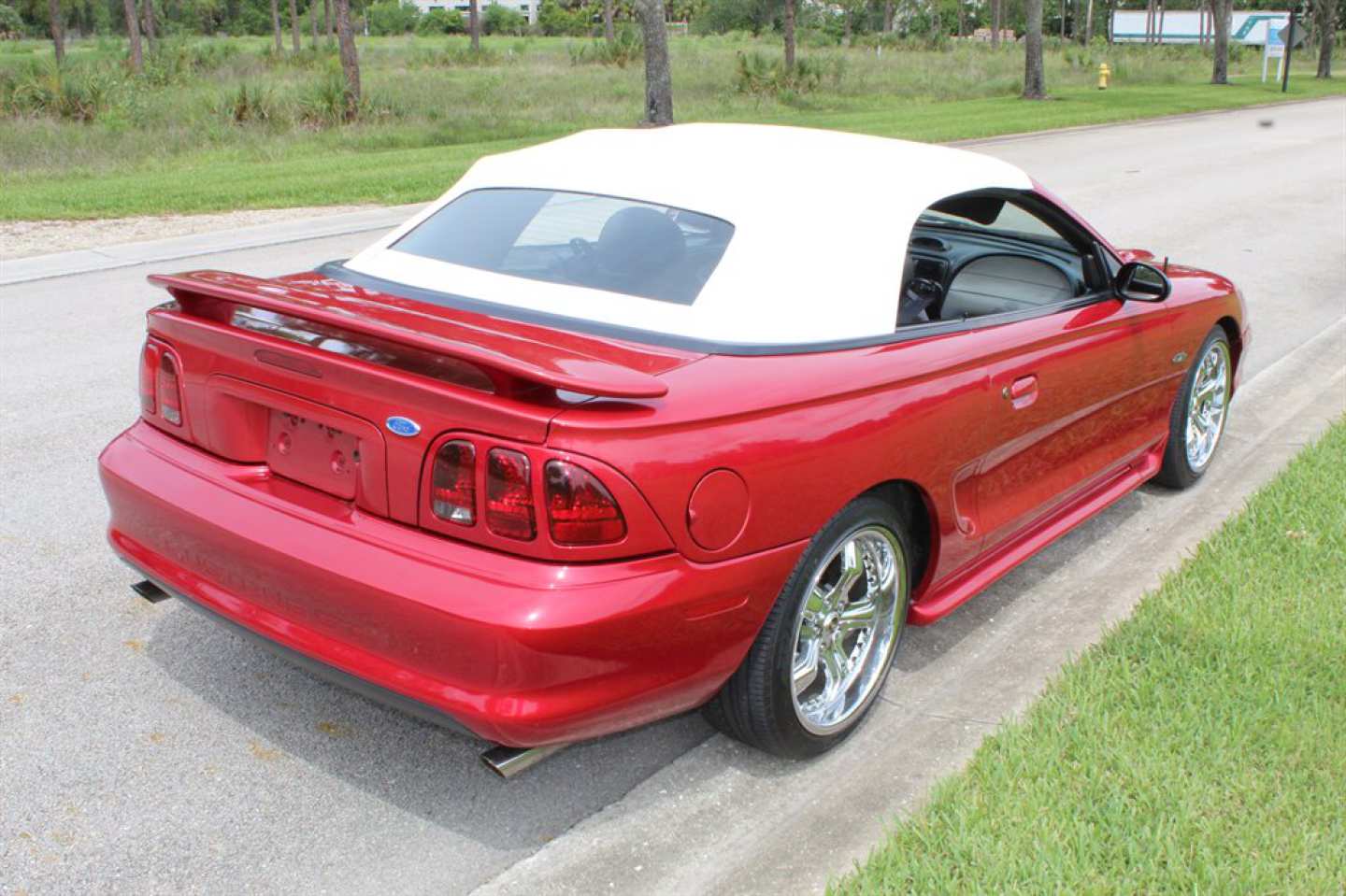 13th Image of a 1996 FORD MUSTANG GT