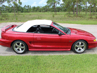 Image 14 of 33 of a 1996 FORD MUSTANG GT
