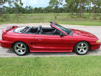 Image 15 of 33 of a 1996 FORD MUSTANG GT