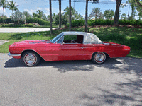 Image 7 of 25 of a 1966 FORD THUNDERBIRD