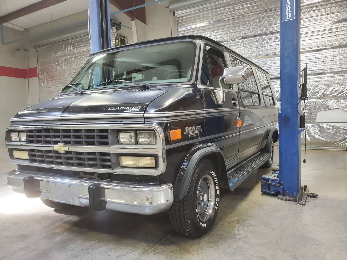 1st Image of a 1995 CHEVROLET G20 2500
