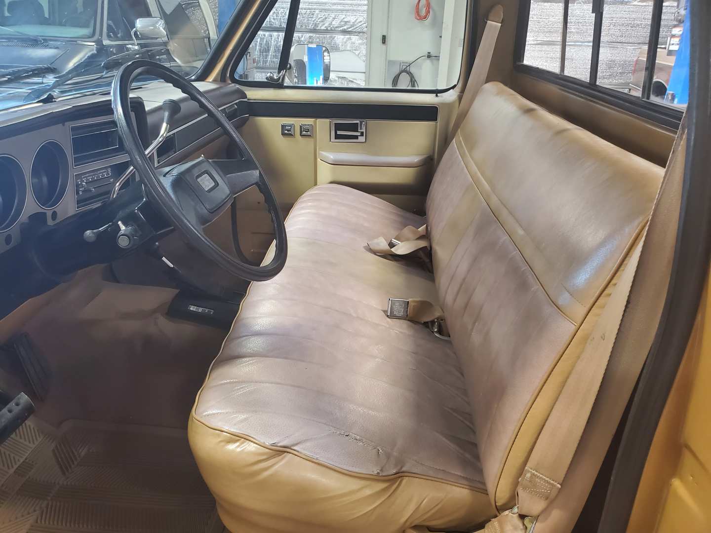 6th Image of a 1985 GMC K1500