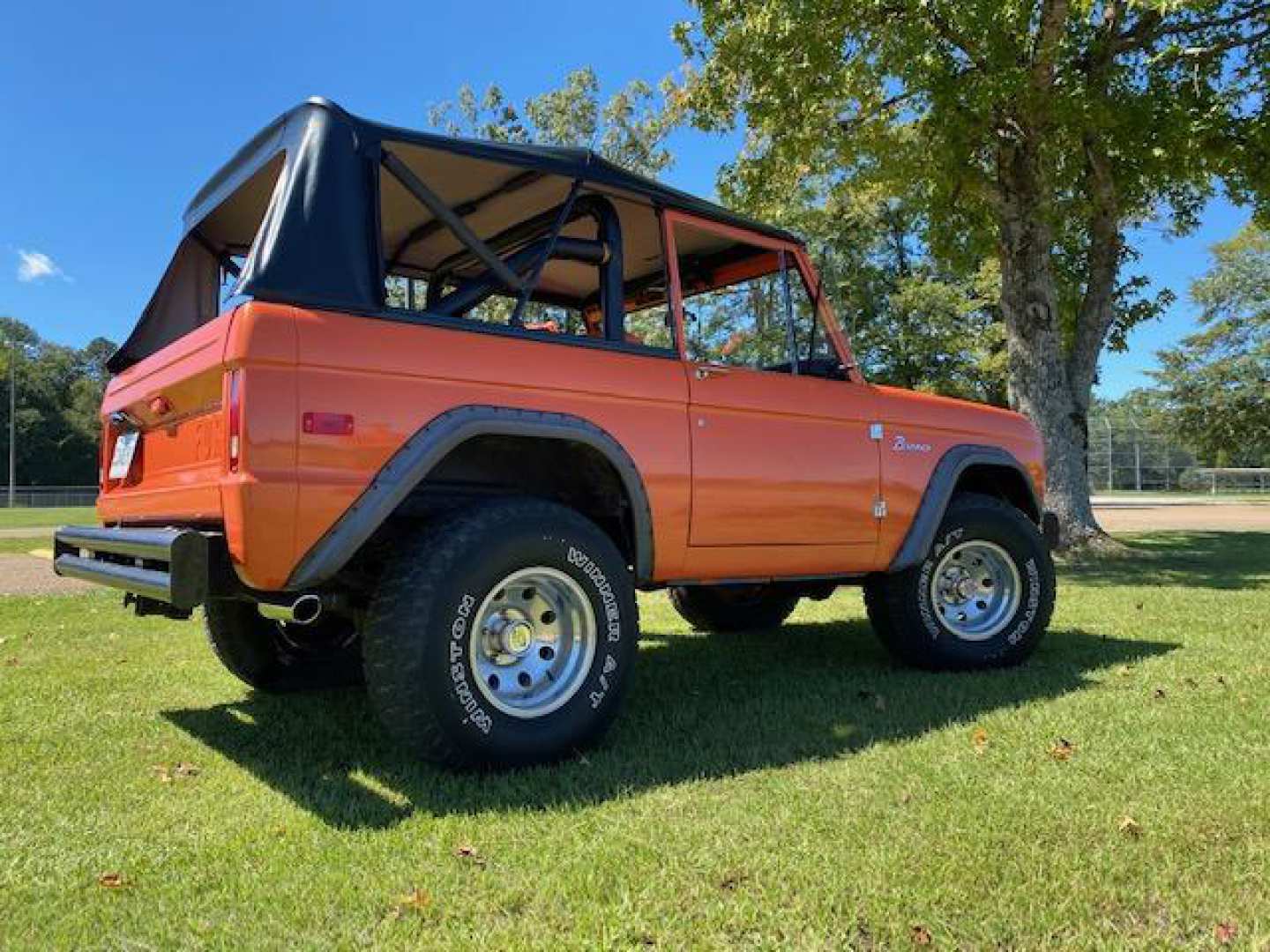 7th Image of a 1974 FORD BRONCO
