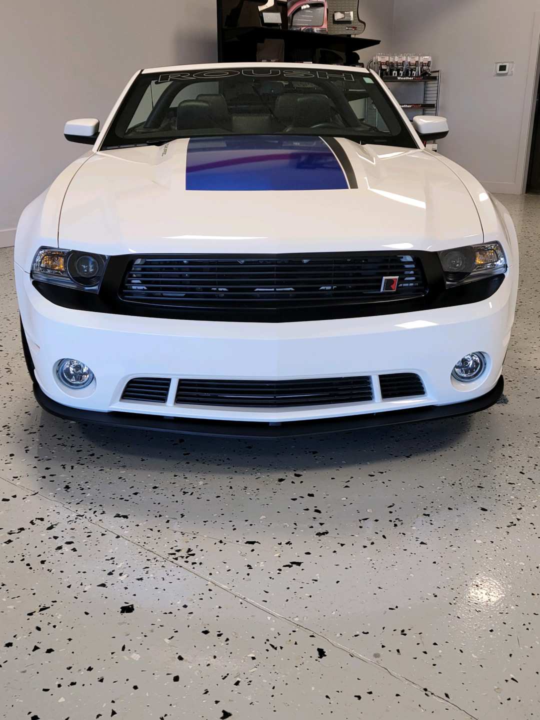 3rd Image of a 2012 FORD MUSTANG