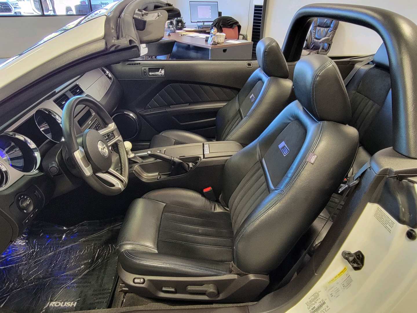 8th Image of a 2012 FORD MUSTANG