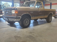 Image 2 of 12 of a 1988 FORD F-150