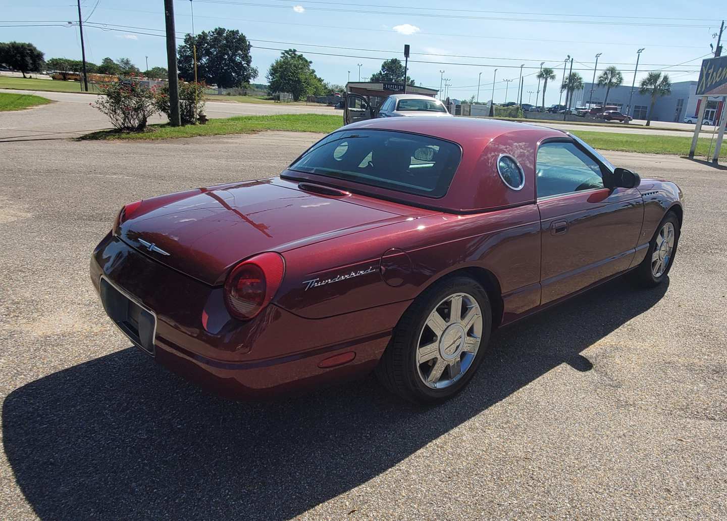 3rd Image of a 2004 FORD THUNDERBIRD