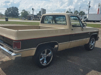 Image 3 of 12 of a 1986 CHEVROLET C10