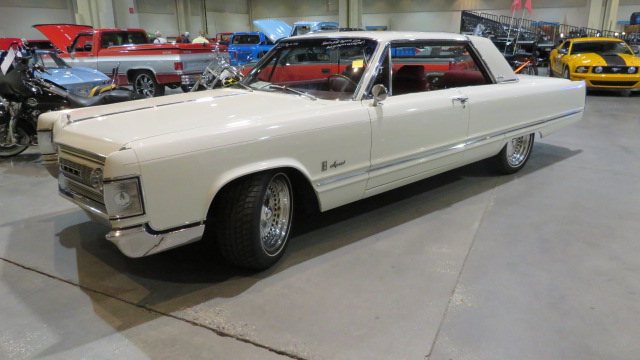 2nd Image of a 1967 CHRYSLER IMPERIAL