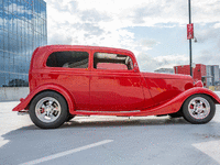 Image 6 of 8 of a 1933 FORD BUSINESS COUPE