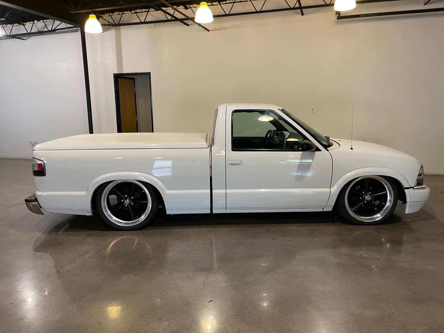 6th Image of a 2000 CHEVROLET S10