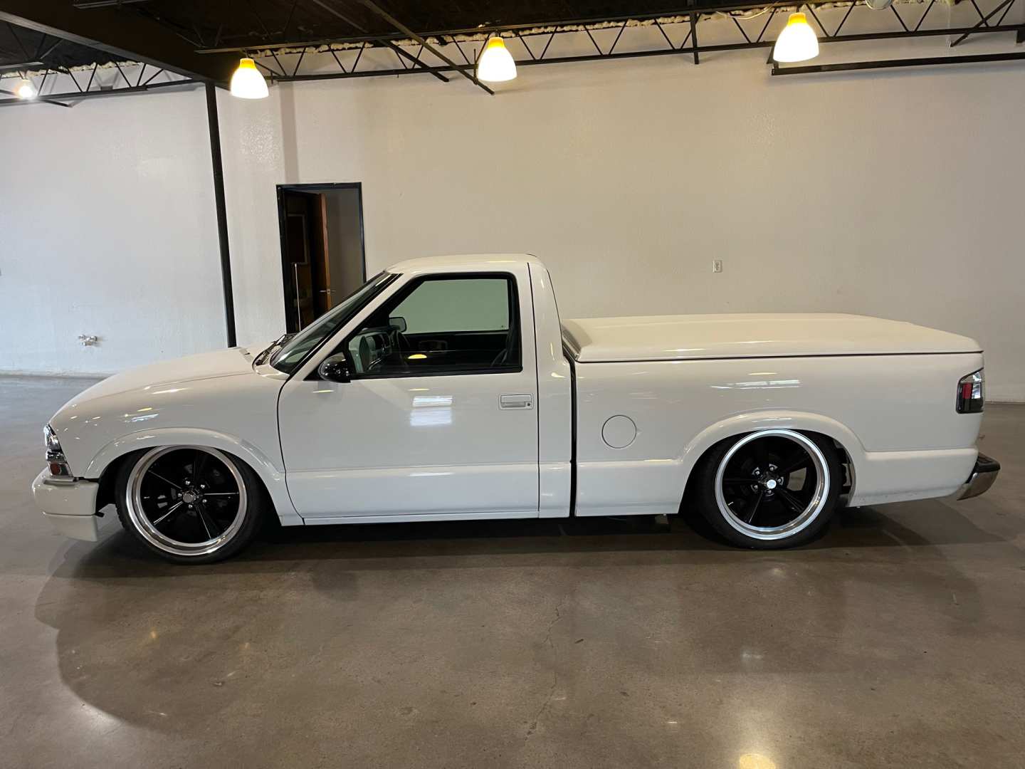7th Image of a 2000 CHEVROLET S10