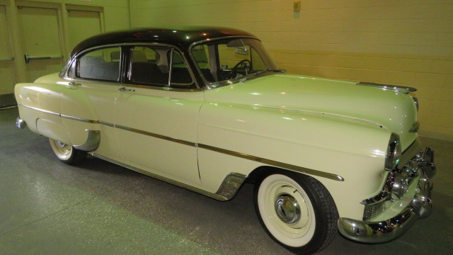 3rd Image of a 1953 CHEVROLET 210