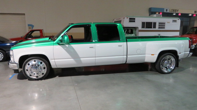 3rd Image of a 1999 CHEVROLET C3500