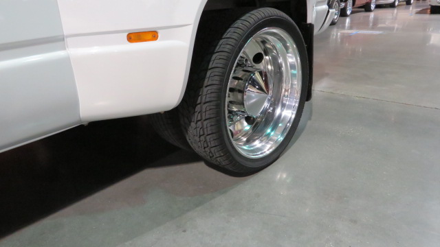 18th Image of a 1999 CHEVROLET C3500