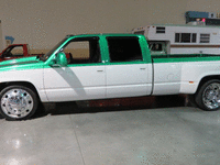 Image 3 of 19 of a 1999 CHEVROLET C3500