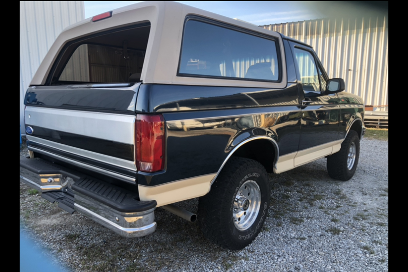 4th Image of a 1996 FORD BRONCO