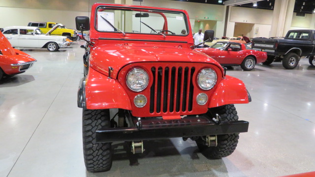 2nd Image of a 1976 JEEP RED