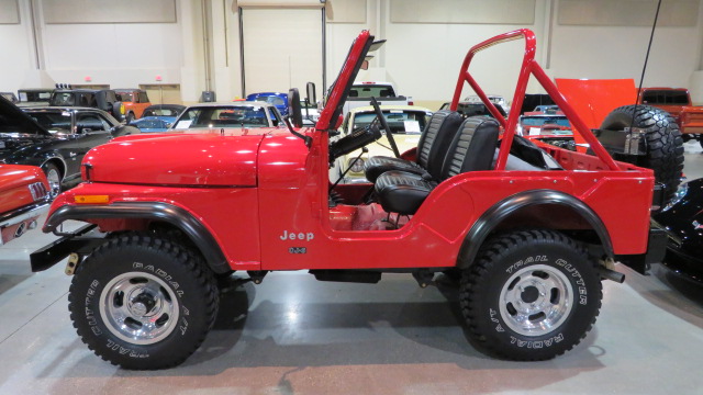 4th Image of a 1976 JEEP RED