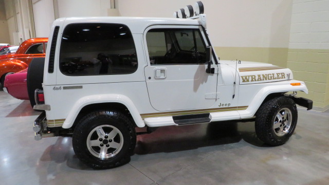 3rd Image of a 1988 JEEP WRANGLER YJ SPORT