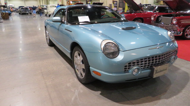 2nd Image of a 2002 FORD THUNDERBIRD