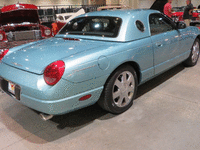 Image 11 of 14 of a 2002 FORD THUNDERBIRD