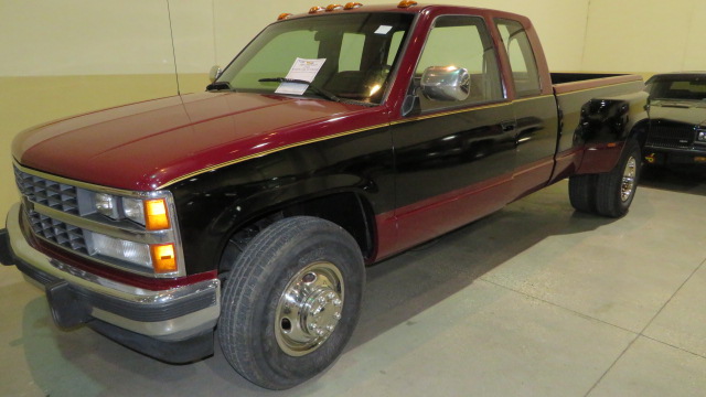 1st Image of a 1989 CHEVROLET C3500
