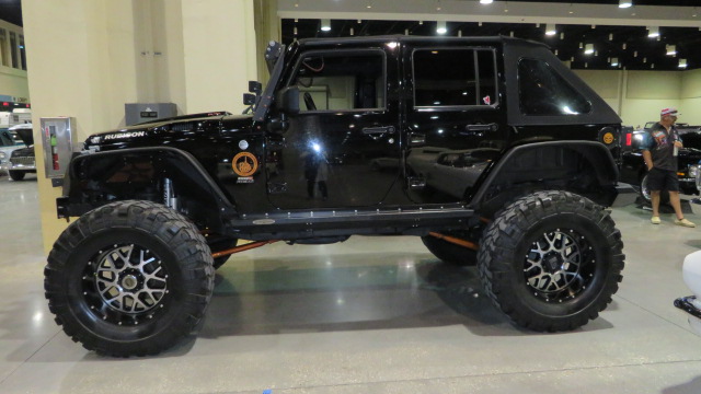 5th Image of a 2011 JEEP WRANGLER UNLIMITED RUBICON