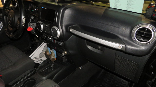 11th Image of a 2011 JEEP WRANGLER UNLIMITED RUBICON