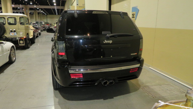 17th Image of a 2008 JEEP GRAND CHEROKEE SRT-8