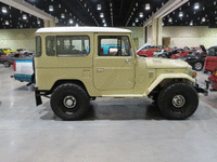 Image 3 of 11 of a 1982 TOYOTA LAND CRUISER