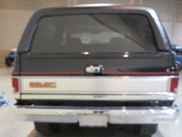 Image 15 of 17 of a 1987 GMC JIMMY V1500