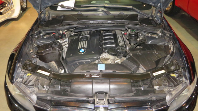 3rd Image of a 2008 BMW 3 SERIES 328I