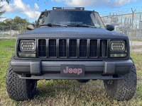 Image 5 of 29 of a 1998 JEEP CHEROKEE LIMITED