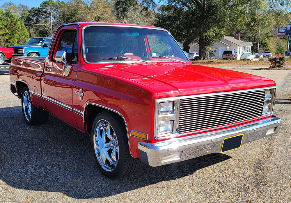 2nd Image of a 1982 CHEVROLET C10